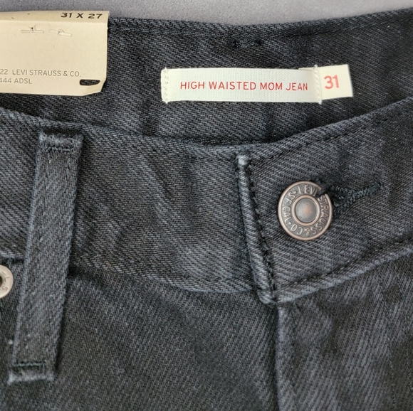 Levi's High Waisted Mom Jeans Women Long Pants Black Rips Denim Size  31 x 27 - Picture 10 of 12